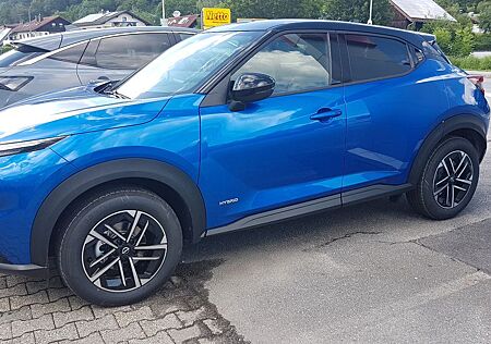 Nissan Juke N-Connecta 1.6 Hybrid 4AMT 143PS AT (B)