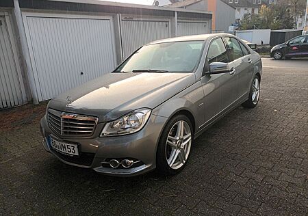 Mercedes-Benz C 180 BlueEFFICIENCY ELEGANCE ELEGANCE