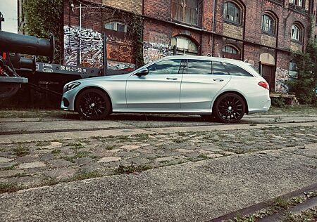 Mercedes-Benz C 250 d 4MATIC T AMG Line Autom. AMG Line
