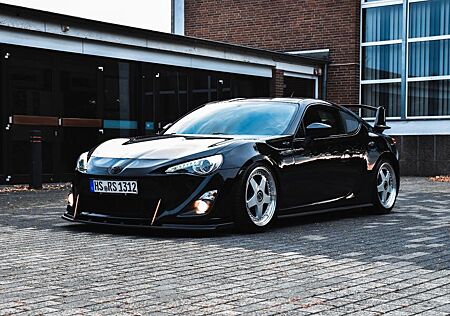 Toyota GT86 - Airlift - Milltek AGA - Aero Spoiler