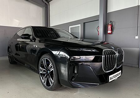 BMW M760 xDrive/SkyLounge/Iconic-Glow/Automatiktüren