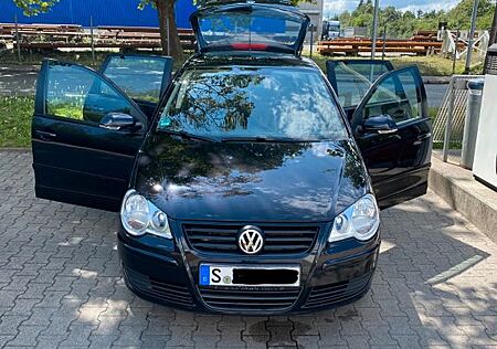 VW Polo Volkswagen 1.4 (80PS) neu Service