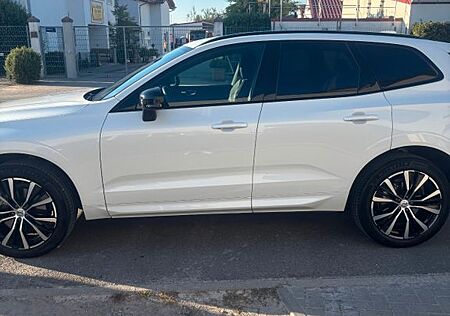 Volvo XC 60 XC60 B5 AWD Ultimate Black Edition Auto Ulti...