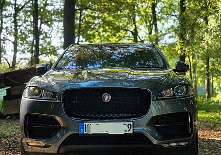 Jaguar F-Pace 20d AWD R-Sport Automatik R-Sport