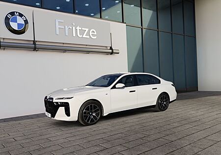 BMW 740 d xDr. M-Sport LED+LEDER+PANO+STANDHEIZUNG