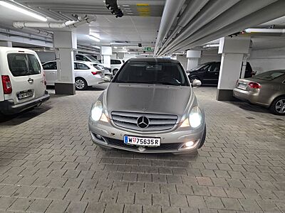 Mercedes-Benz R 320