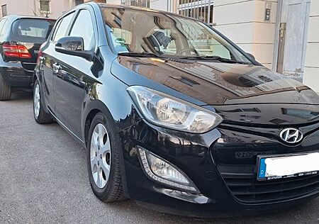 Hyundai i20 1.1 CRDi Trend blue Trend