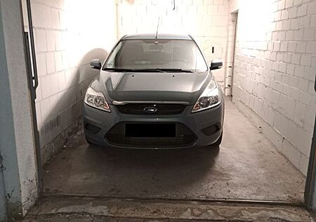 Ford Focus 1,6 Style zu verkaufen...!