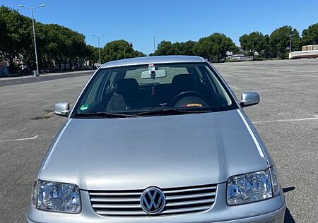 VW Polo Volkswagen 1.4 44kW Auto Comfortline Comfortline