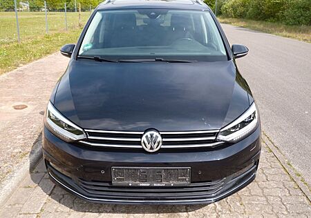 VW Touran Volkswagen 1.6 TDI SCR SOUND BMT 7-Sitzer