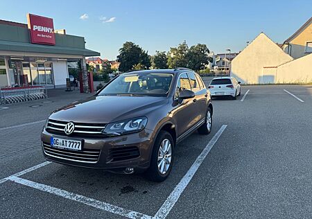 VW Touareg Volkswagen 3.0 V6 TDI Tiptronic BlueMotion Tech...