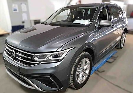 VW Tiguan Volkswagen 2.0|ELEGANCE|7-SITZ|MASSAG|PANO.|KAMERA|