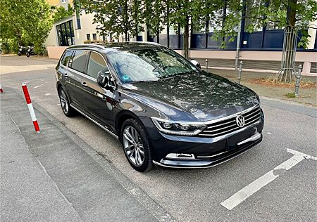 VW Passat Variant Volkswagen 2.0 TDI SCR DSG Highline Vari...
