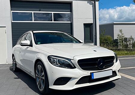 Mercedes-Benz C 300 C300T Unfallfrei, Service neu, Busin. Paket,AHK