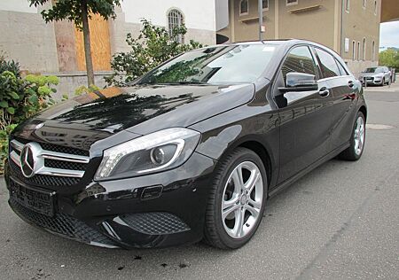 Mercedes-Benz A 180 CDI Klima Alu Navi PDC Xenon Sitzh. Kamera