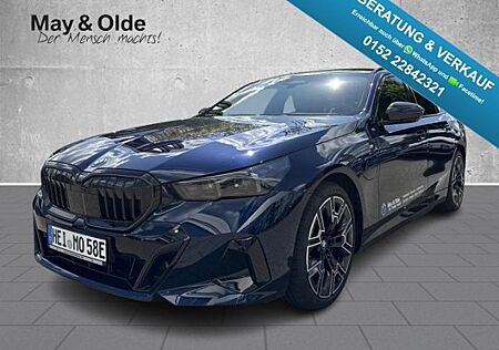 BMW 530 e xDrive M Sport Pano 20'' B&W 360° ACC Carb