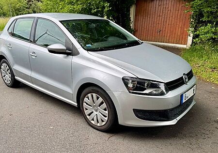 VW Polo Volkswagen 5 1.4 Comfortline 6R **TÜV Neu**