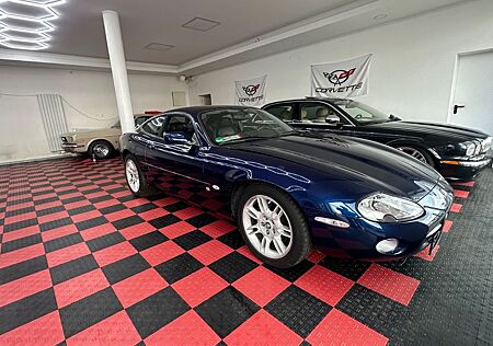 Jaguar XK8 Coupe