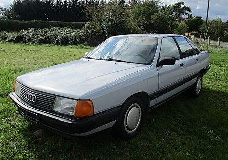 Audi 100 Typ 44, 2.3E, AHK, H-Zulassung, TÜV 8/26