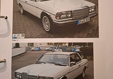 Mercedes-Benz 230