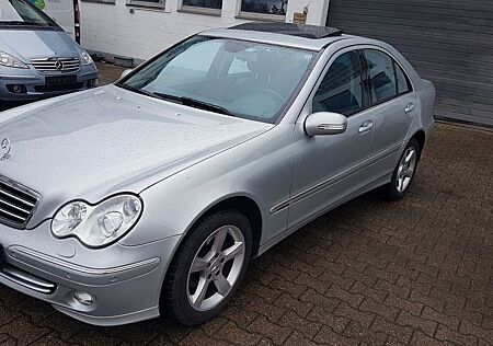 Mercedes-Benz C 180 K AVANTGARDE AUTOMATIK XENON SD KETTE NEU