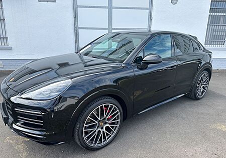 Porsche Cayenne Coupe GTS/Matrix/Luftfeder/Alu22/ACC/SWA