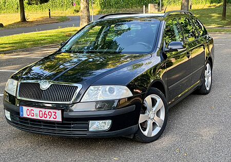 Skoda Octavia 2.0TDI Xenon Elegance KD-Auftrag!
