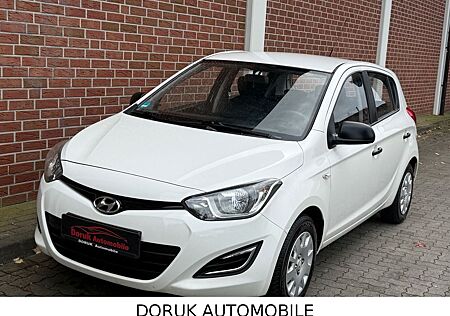 Hyundai i20 gebraucht kaufen Hyundai i20 5 Star Edition*SERVO*ALLWETTER*TÜV-AU NEU