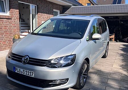 VW Sharan Volkswagen 2.0 TDI DSG Highline R-Line