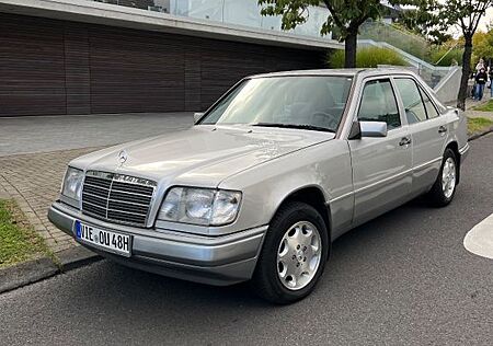 Mercedes-Benz 250 250D Oldtimer