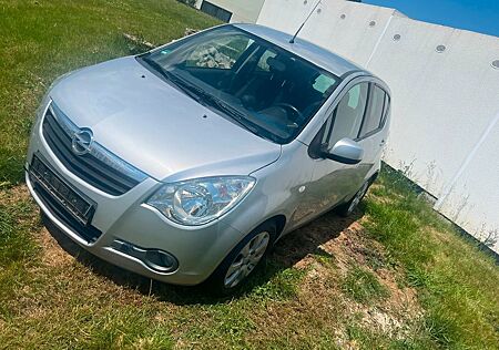Opel Agila