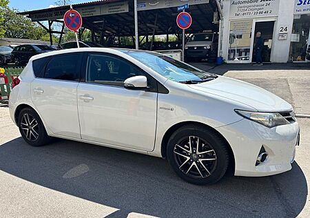 Toyota Auris Hybrid Edition PANO*KAMERA*XENON*SHZ*NAVI