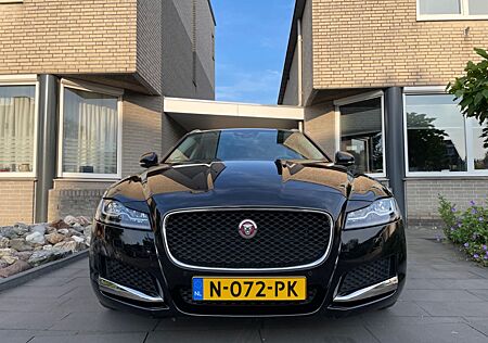 Jaguar XF 25t 250PS Portfolio Sportbrake Automatik ...