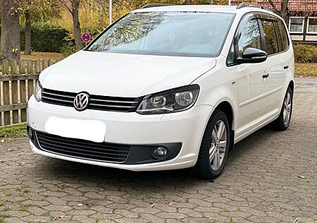 VW Touran Volkswagen 1.6 TDI DSG MATCH MATCH