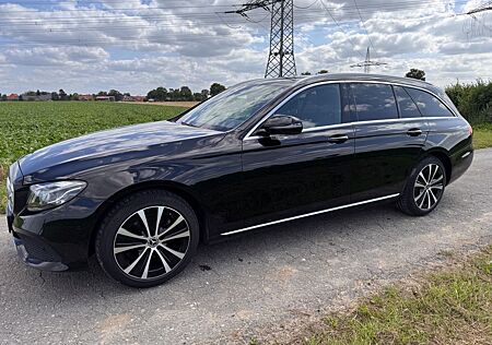 Mercedes-Benz E 200 d T Autom. -