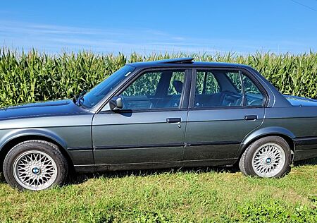 BMW 325 i