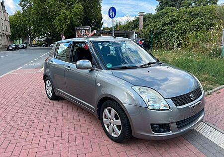 Suzuki Swift Lim. Snow*2.Hand*SHZ*Klima*KeylessGo*AHK
