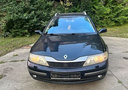 Renault Laguna Grandtour Dynamique 2.2 dCi 110kW Dy...