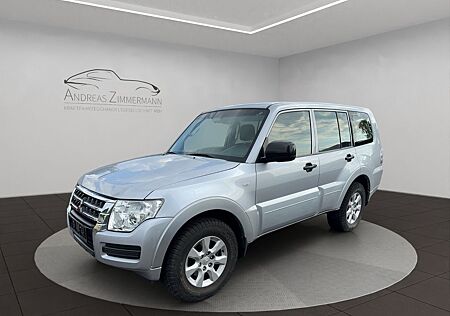 Mitsubishi Pajero 3.2 DI-D STATION 7-SITZER/1.HAND/AHK/EU6