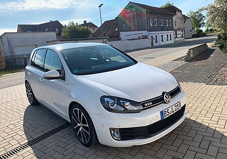 VW Golf Volkswagen 2.0 TDI DSG GTD GTD