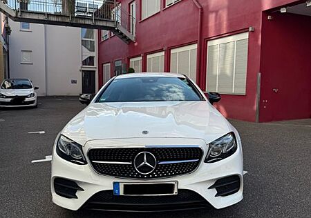 Mercedes-Benz E 220 d Coupe - AMG LINE / BLK LINE / WIDE.