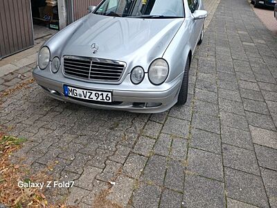 Mercedes-Benz CLK 200
