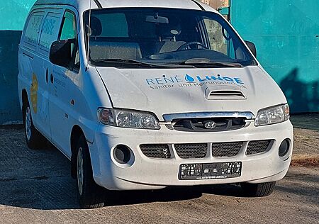Hyundai H-1