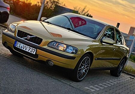 Volvo S60 2.3 T5