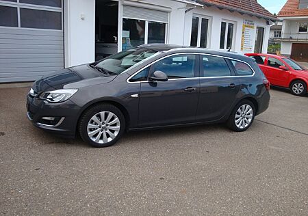 Opel Astra Sports Tourer 1.4 Exkl. /SHZ/Navi/R-Kamera