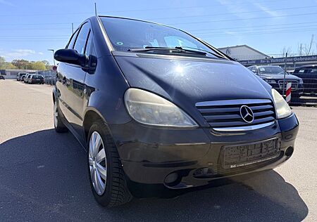 Mercedes-Benz A 170 CDI ELEGANCE 1. Hand.