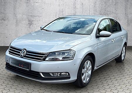 VW Passat Volkswagen 1.4 TSI Lim*KeylessGO*Park-Assist*1.Hand*
