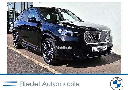 BMW iX1 xDrive30 M-Sportpaket*Navi*Leder*Pano*AHK*