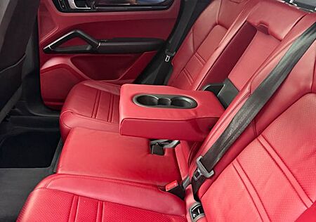 Porsche Cayenne E-Hybrid -