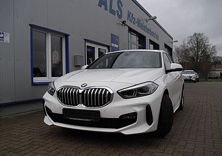 BMW 120 Baureihe 1 Lim. i M Sport*Panoramadach*